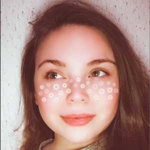 Meet your Posher, Hallie